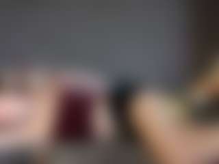 PhebeBee's Live Sex Cam Show