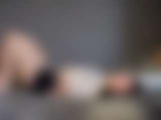 PhebeBee's Live Sex Cam Show