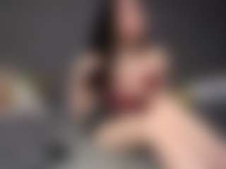PhebeBee's Live Sex Cam Show