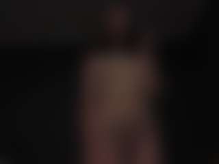Live cam show with PhebeBee - Nipple Piercings on AdultVida.com