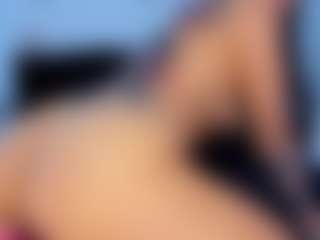 Jessica MILF webcam performer live streaming