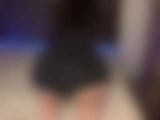 Live cam show with Ivy - Smoking on madthumbs
