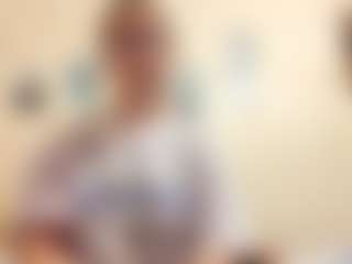 Live cam show with AdrieneFrock - Facial Piercings on Camming Site