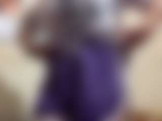 AdrieneFrock's Live Sex Cam Show