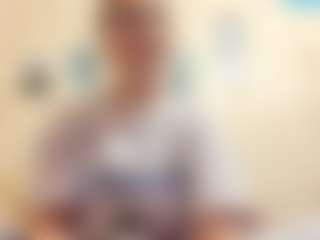 AdrieneFrock's Live Sex Cam Show