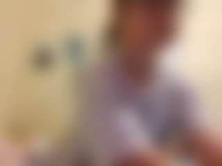 AdrieneFrock's Live Sex Cam Show