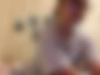 AdrieneFrock's Live Sex Cam Show