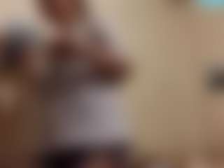 AdrieneFrock's Live Sex Cam Show