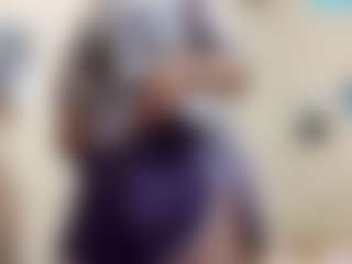 AdrieneFrock's Live Sex Cam Show