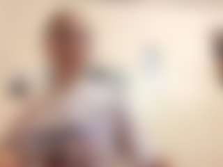 AdrieneFrock's Live Sex Cam Show