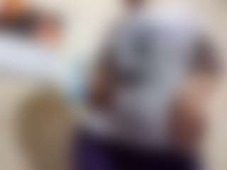 AdrieneFrocks Live-Sex-Cam-Show
