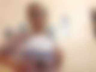 AdrieneFrock's Live Sex Cam Show