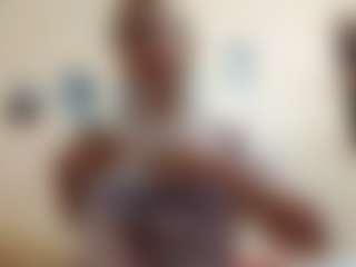 AdrieneFrock's Live Sex Cam Show