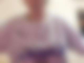 AdrieneFrock's Live Sex Cam Show