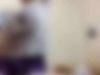 AdrieneFrock's Live Sex Cam Show