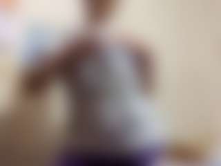 AdrieneFrocks Live-Sex-Cam-Show