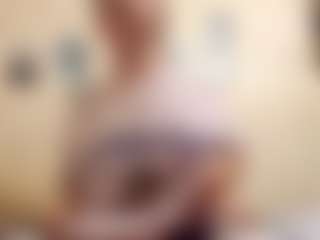 Live cam show with AdrieneFrock - Ass Bouncing on slutload