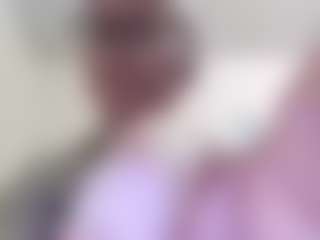 AdrieneFrock's Live Sex Cam Show