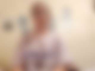 Live cam show with AdrieneFrock - Hairy Pussy Toys on AdultVida.com
