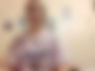 AdrieneFrock's Live Sex Cam Show