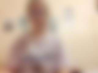 AdrieneFrock's Live Sex Cam Show