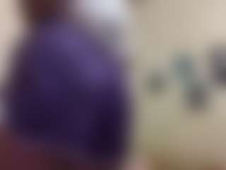 AdrieneFrock's Live Sex Cam Show