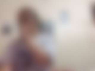AdrieneFrock's Live Sex Cam Show