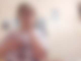 AdrieneFrock's Live Sex Cam Show