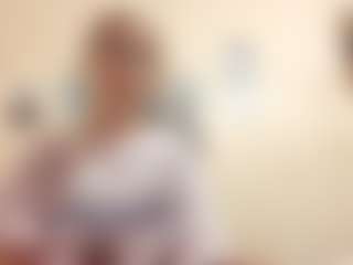 AdrieneFrock's Live Sex Cam Show