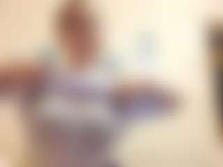 AdrieneFrock's Live Sex Cam Show