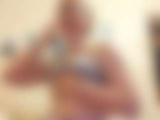AdrieneFrock's Live Sex Cam Show