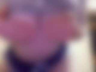 Live cam show with AdrieneFrock - Sexwebcam Blonde Hair on TottyGirls