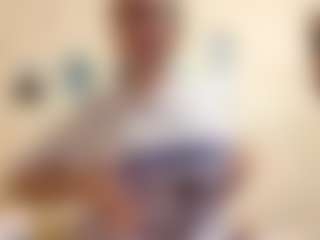 AdrieneFrock's Live Sex Cam Show