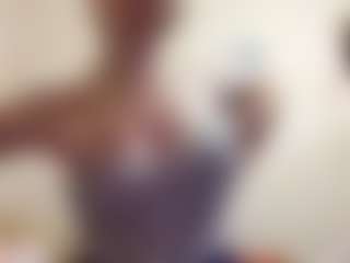AdrieneFrock's Live Sex Cam Show