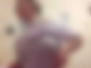 AdrieneFrock's Live Sex Cam Show
