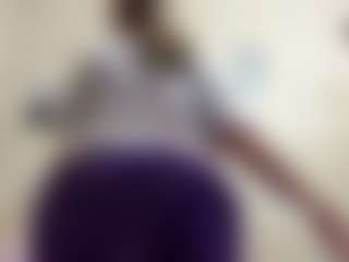 AdrieneFrock's Live Sex Cam Show