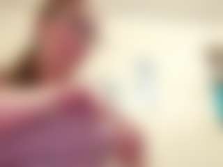 AdrieneFrock's Live Sex Cam Show