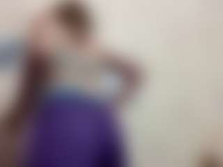 AdrieneFrock's Live Sex Cam Show