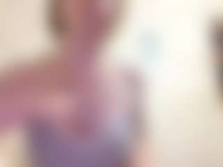 AdrieneFrock's Live Sex Cam Show