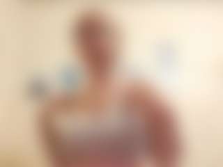 AdrieneFrock's Live Sex Cam Show