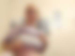AdrieneFrock's Live Sex Cam Show