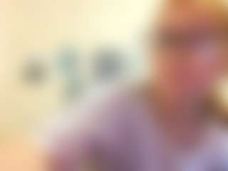 Live cam show with AdrieneFrock - BBW on AdultVida.com