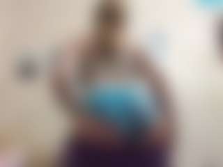 Live cam show with AdrieneFrock - BBW on Hubzter Live