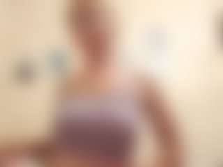 Live cam show with AdrieneFrock - Granny on Camsoda