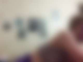 Live cam show with AdrieneFrock - Normal on Uber Horny