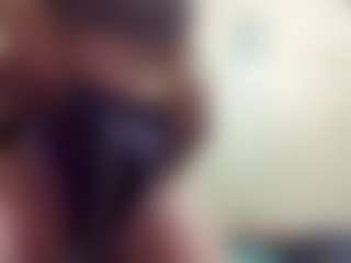 AdrieneFrock's Live Sex Cam Show