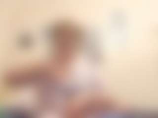Live cam show with AdrieneFrock - Granny Blonde Hair on Milfs Live