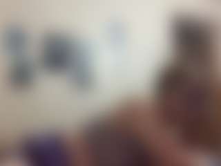 Live cam show with AdrieneFrock - Blue Eyes on liverealitysex.com