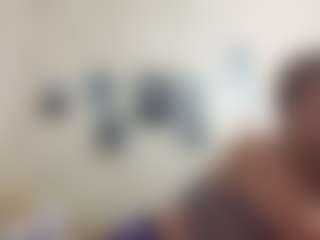 AdrieneFrock's Live Sex Cam Show