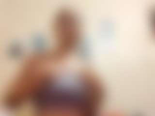 Live cam show with AdrieneFrock - Ass Clapping on luckytryst.com